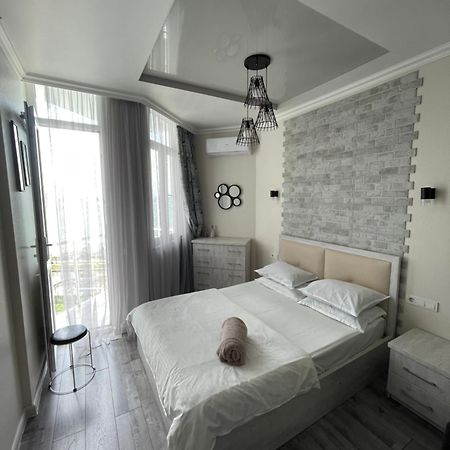 Best_In_Batumi 1 エクステリア 写真